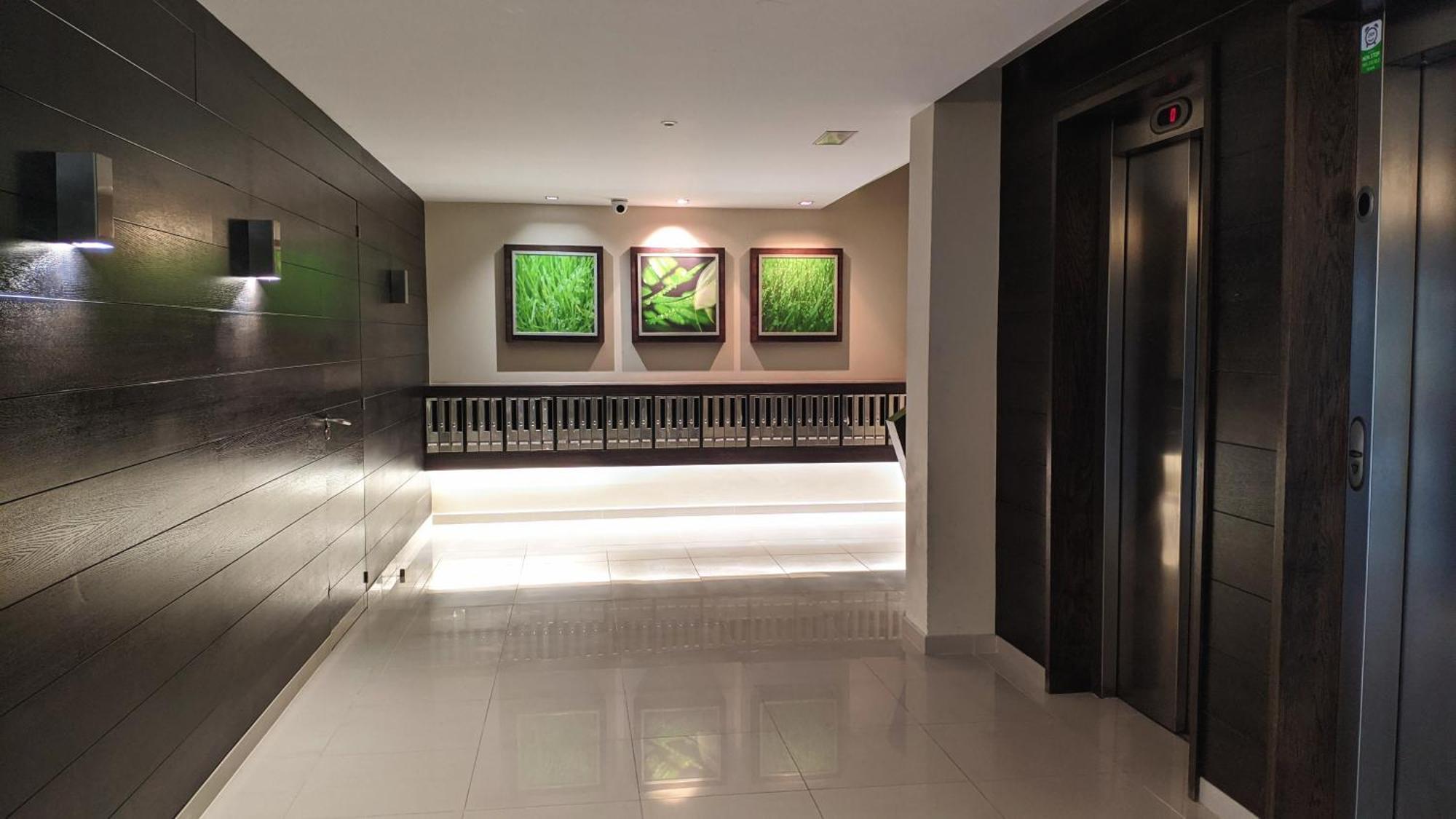 Fozlidays! Apartamento, Parking & Relax Luaran gambar